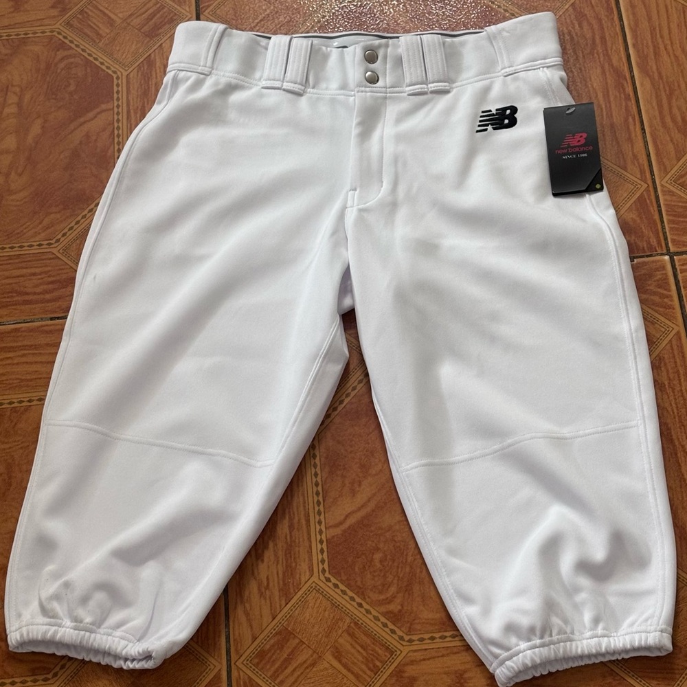 New Balance Adult Adversary 2 Solid Knicker BMP236 White Medium Baseball Shorts